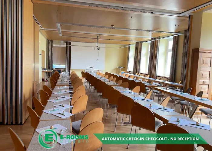 E-rooms ゲストハウス Minusio