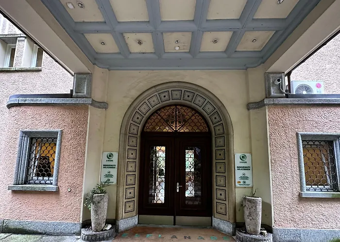 E-rooms 게스트하우스